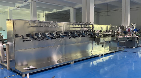 Συμπίεση σχεδιασμού 120pcs / συσκευασία υγρές πετσέτες κατασκευής μηχανή με σχισμές παιδικές πετσέτες μηχανή